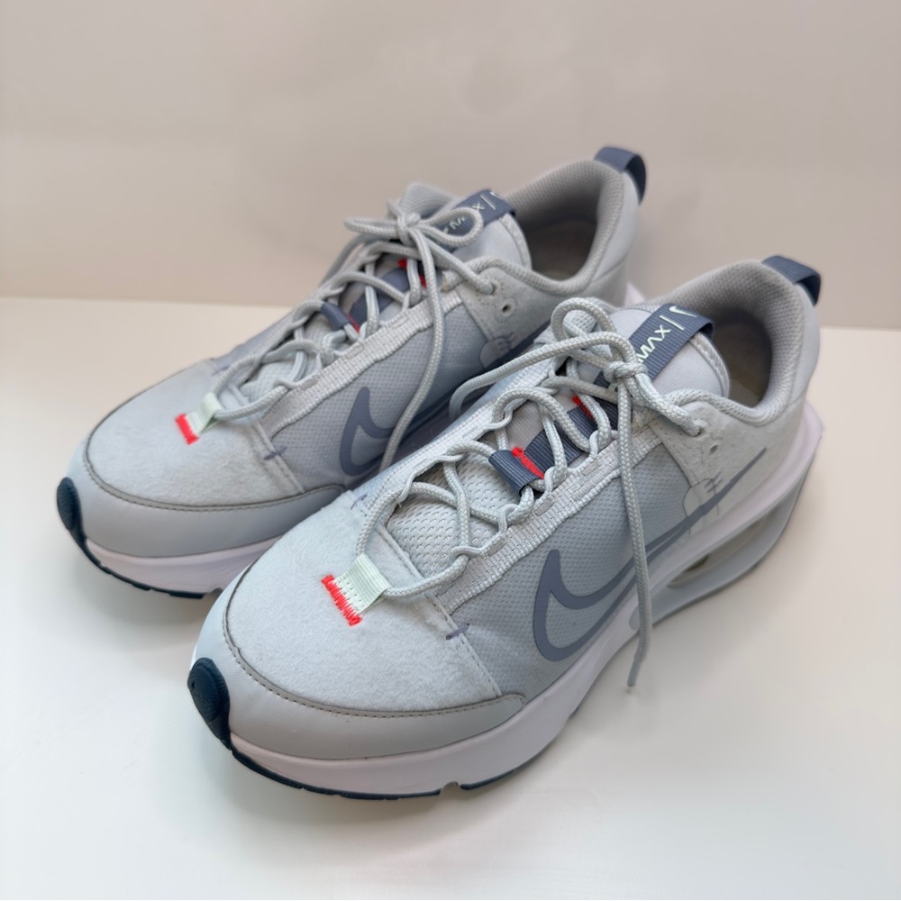 Like new! Nike Air Max INTRLK Women’s Shoes - Picture 2 of 11